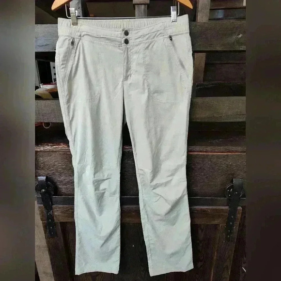Orvis Women's Khaki Insect Shield Repellent Hiking Pants | Size 8 - Picture 1 of 8